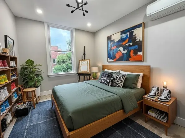 739 6th Avenue image 3 of 12