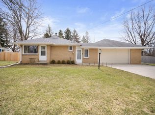 3881 E Obrien Rd, Oak Creek, WI 53154