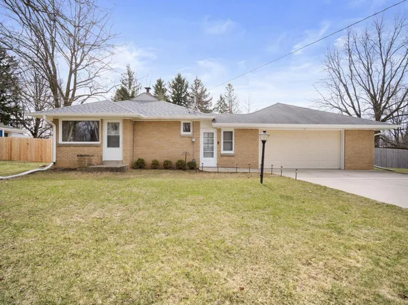 3881 East Obrien ROAD, Oak Creek, WI 53154