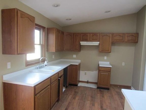 4th image of 28965 Clover Ln