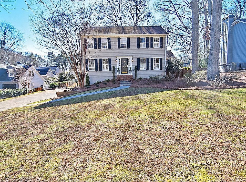 2nd image of 3190 Saddleback Mountain Rd