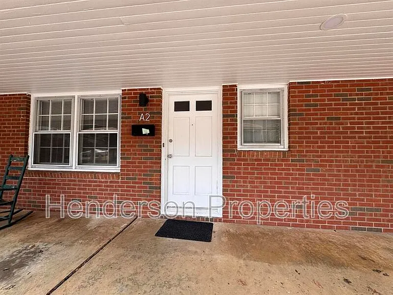642 E Broad St #A-2 — Photo 2