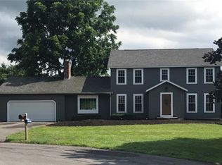 8198 Dycus Cir, Manlius, NY 13104