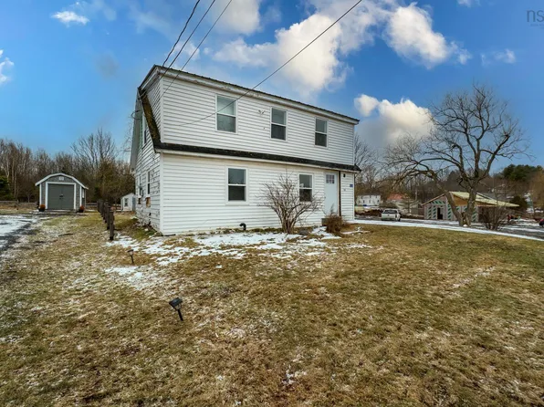 33 Riverview Rd, Hantsport, NS B0P 1P0