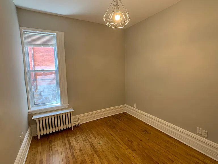 548 Maclaren St #1 — Photo 12