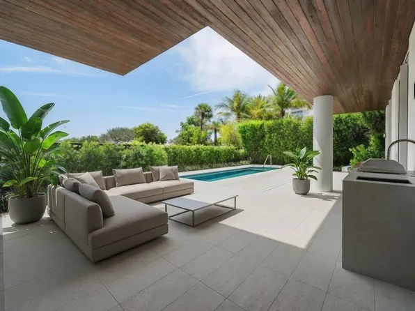 210 SE MIZNER Boulevard #101, Boca Raton, FL 33432