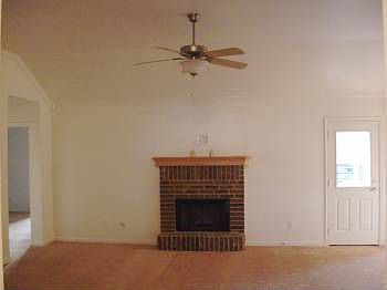 3rd image of 5207 Colorado Dr