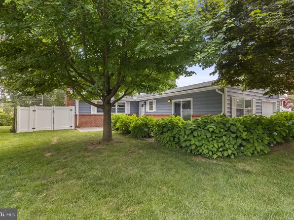 2638 Drayton Dr, Wilmington, DE 19808