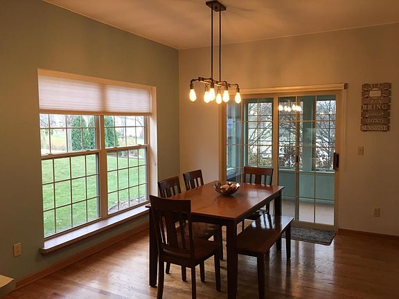 Dining Room leading to 4 season room