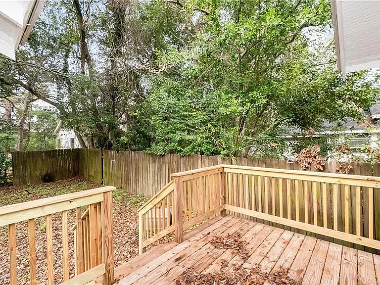 704 Marine St — Photo 21