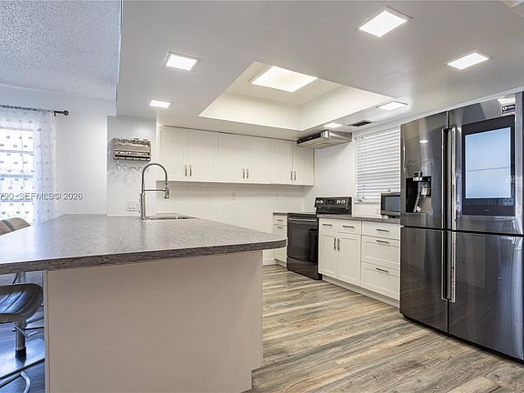 2nd image of 3951 NE 19th Rd APT 1702