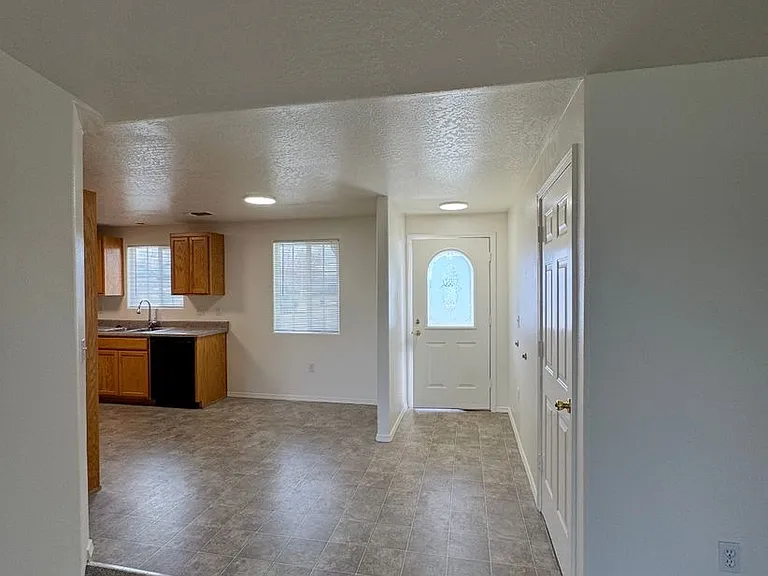 3936 Francine Ct — Photo 3