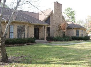 1B Haynes Rd, Huntsville, TX 77320