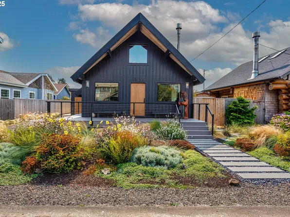 150 Merton Ln, Manzanita, OR 97130