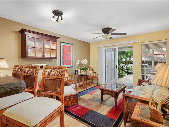 5th image of 75-6081 Alii Dr APT F102