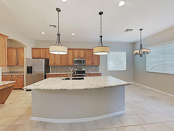 5th image of 2664 S Tucana Ct