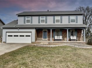 2181 Forest Oak Dr, Akron, OH 44312