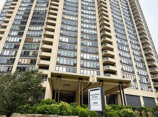 3930 N Pine Grove Ave APT 2407, Chicago, IL 60613