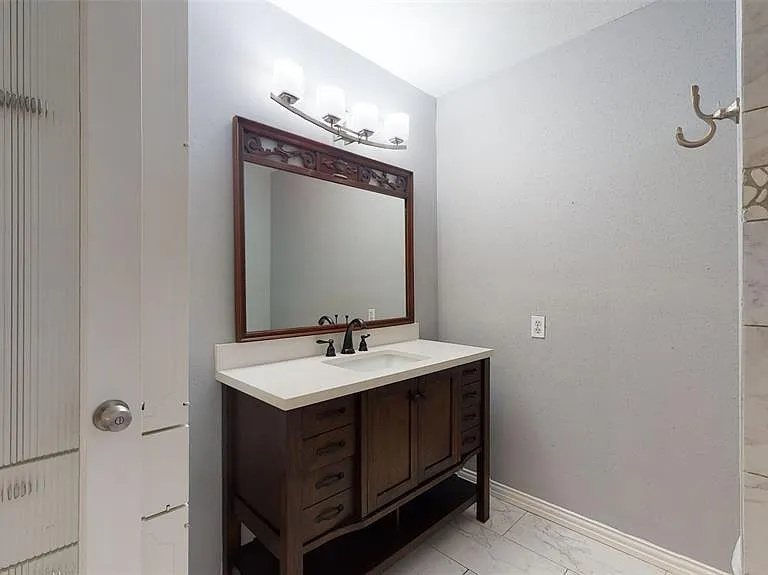 2121 Winrock Blvd #43 — Photo 30