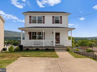 476 Thompson St, Strasburg, VA 22657
