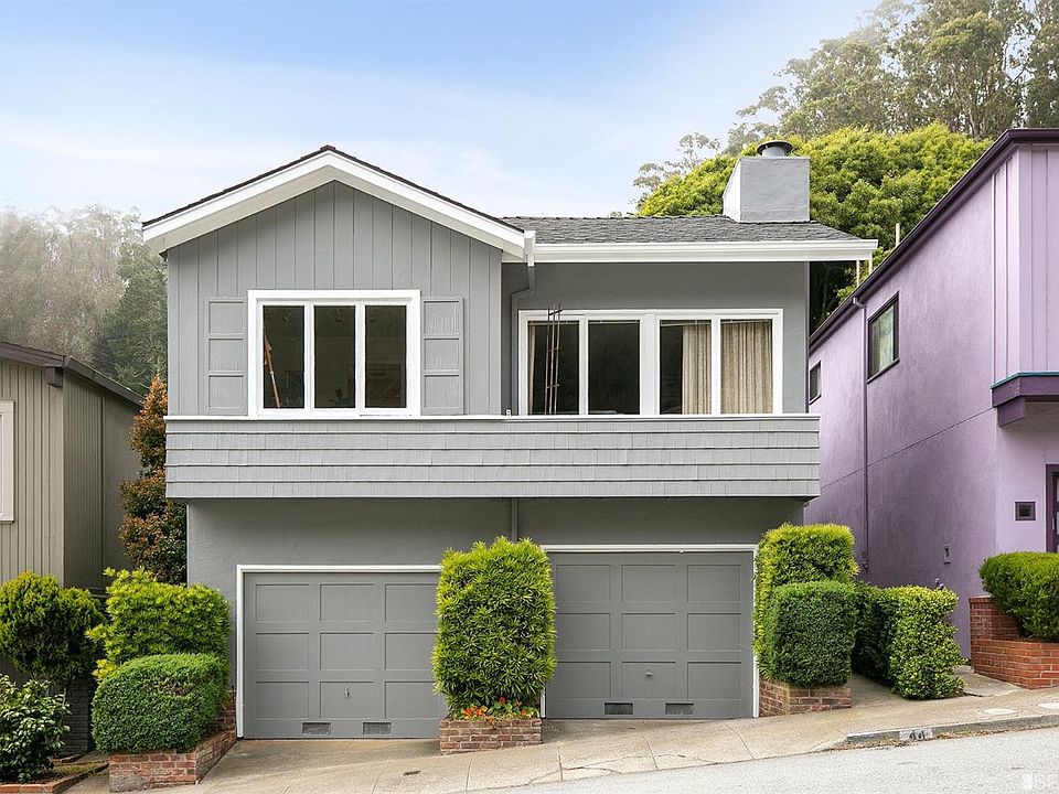 1st image of 44 Forest Knolls Dr
