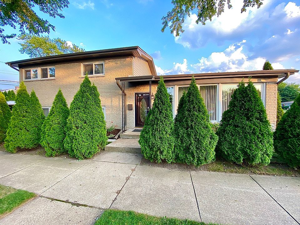 1st image of 7925 Crawford Ave