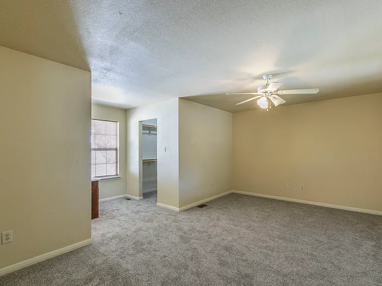 111 Meadow Park Cir #111 — Photo 12
