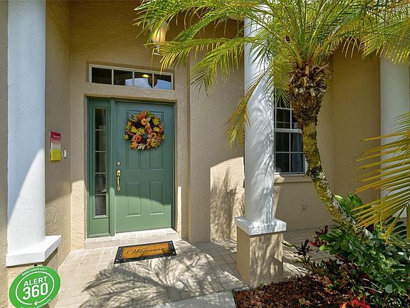 3rd image of 7332 Loblolly Bay Trl