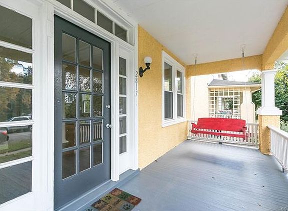 3rd image of 2817 Garland Ave
