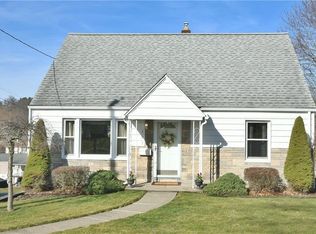 505 Gladden Rd, Canonsburg, PA 15317