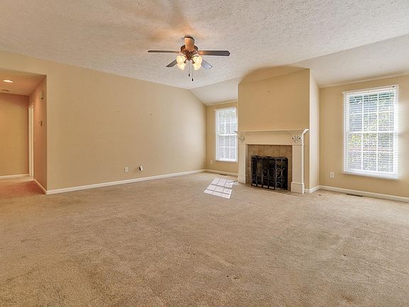 4th image of 2535 Heard St