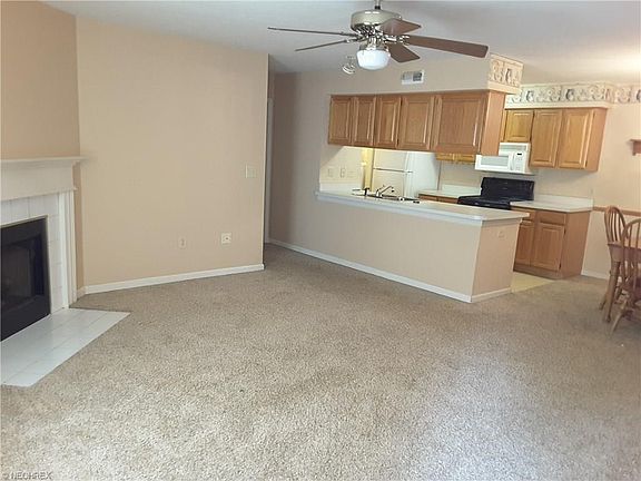 3rd image of 22535 Lenox Dr