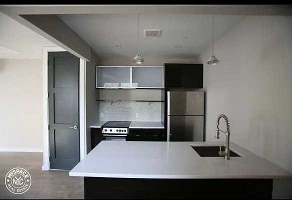 Rented by Compass | media 10