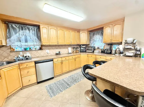 68 Brinkerhoff Street image 17 of 41