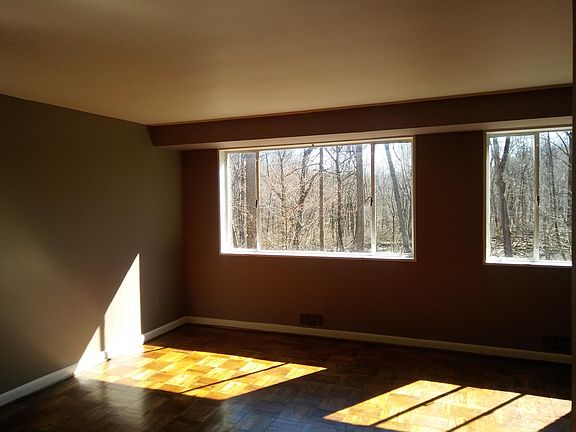 living area 2