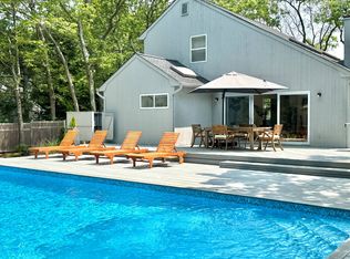 43 Wooded Oak Ln, East Hampton, NY 11937
