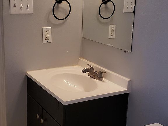 5th image of 1215 Josephine St APT 11
