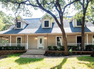 901 Pioneer Cir W, Argyle, TX 76226