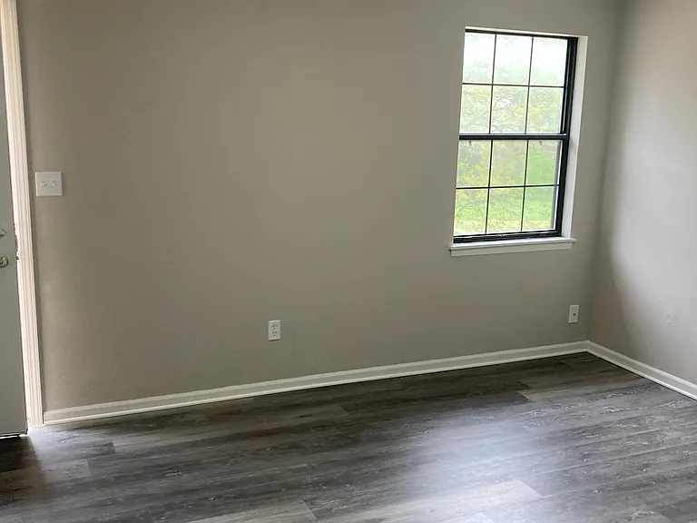 181 NW Zaun Ave #187 — Photo 6