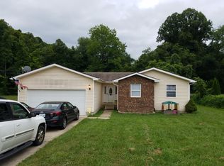 6741 Countryside Dr, Ashland, KY 41102