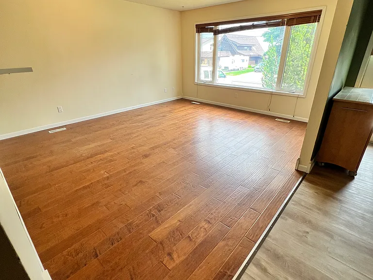 221 Birch Ave — Photo 15