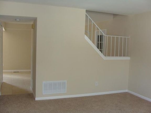5th image of 6006 Polk Ct