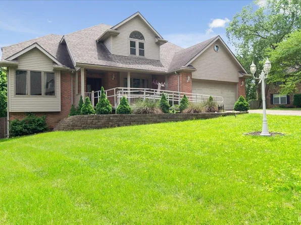 8525 Greendale Dr, Evansville, IN 47711