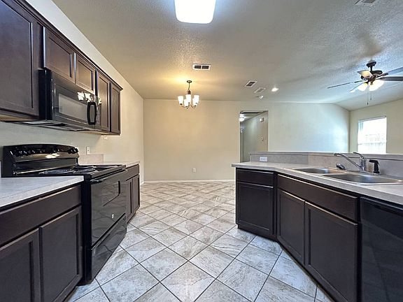 4th image of 4804 66th St #A