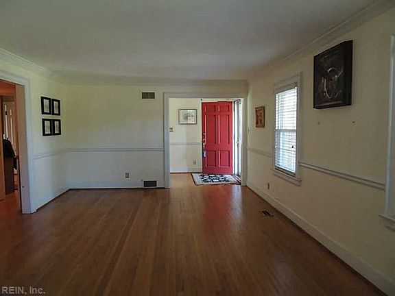 5th image of 3117 Garland Dr