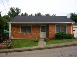 1107 Vine St, Coraopolis, PA 15108