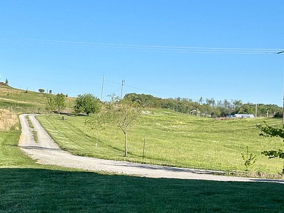 2nd image of 2588 Feather Creek Rd