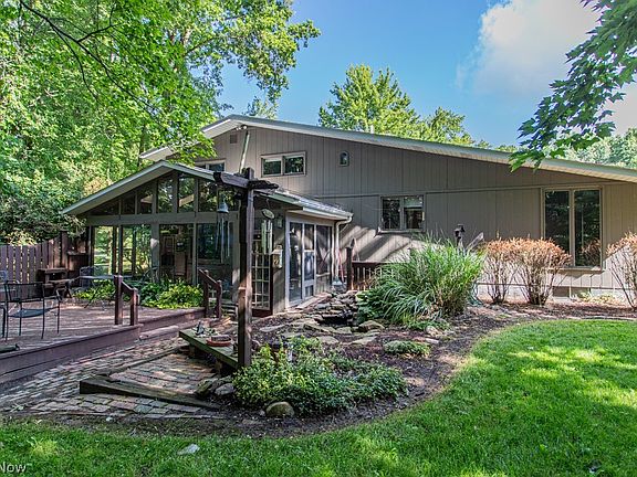 5th image of 9628 Cain Dr NE