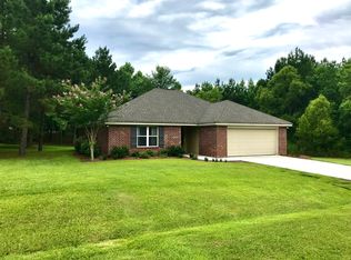 158 Hemingway Dr, Sumrall, MS 39482