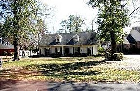 3rd image of 4060 Woodway Dr